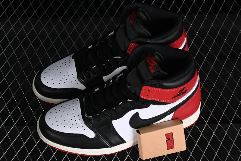 All categories Air Jordan Jordan series basketball shoes Air Jordan 1 High Air Jordan 1 High OG "Black Toe Reimagined" AJ1 Joe 1 new black toe DZ5485-106